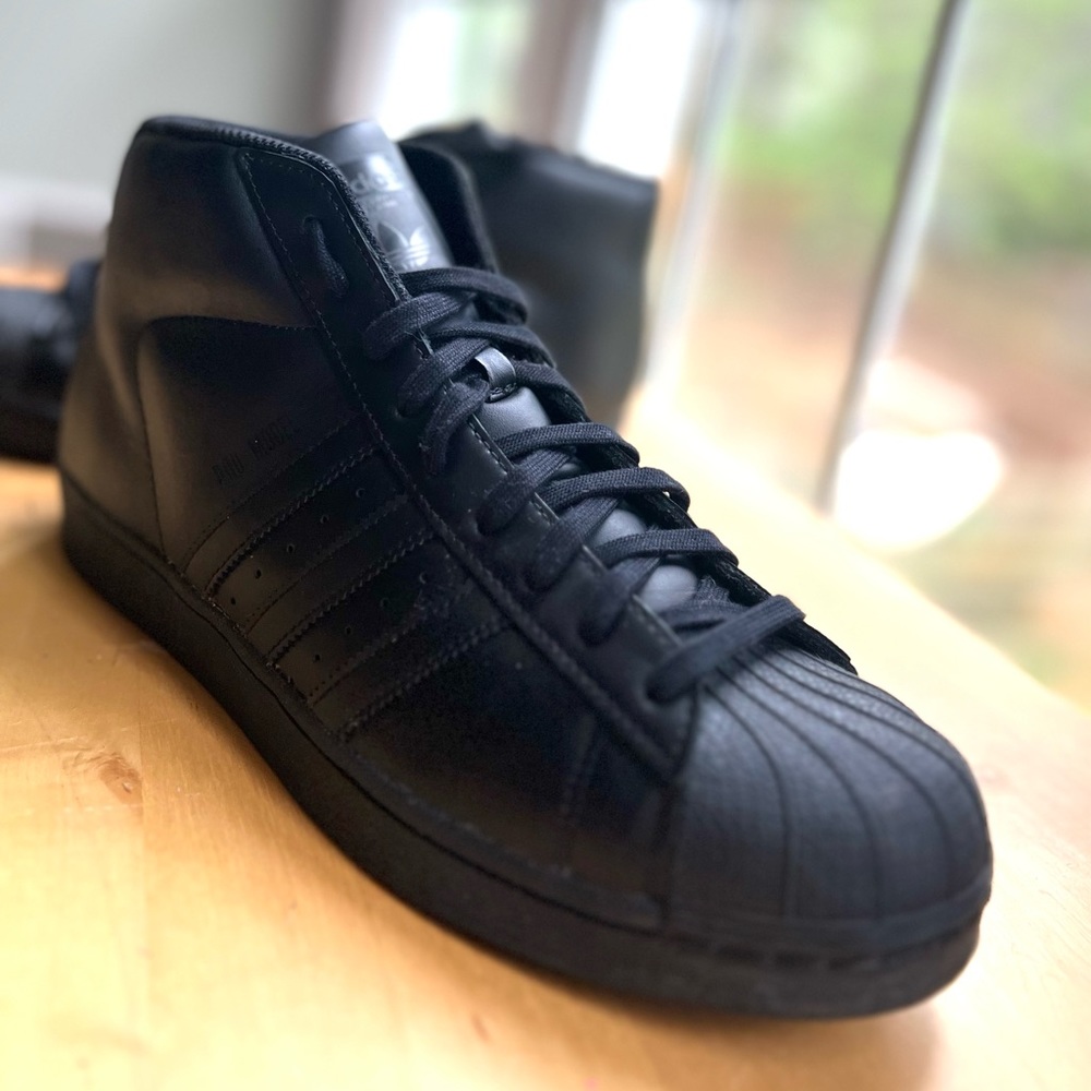 Men’s ‘Triple Black’ Pro Model adidas high-tops